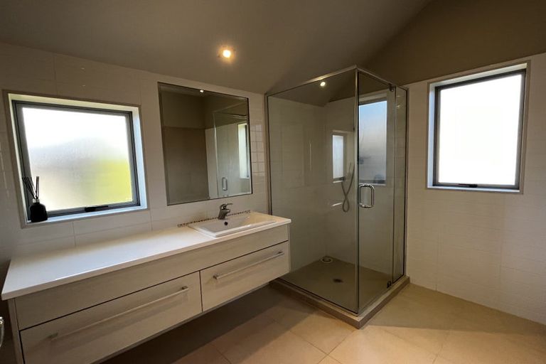 Photo of property in 1/9 Opua Street, Belmont, Auckland, 0622