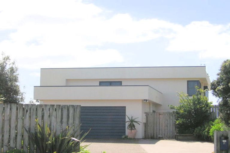 Photo of property in 5 Motiti Road, Papamoa Beach, Papamoa, 3118