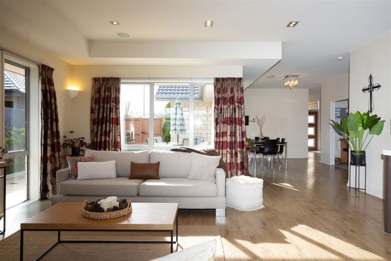 Photo of property in 64 Somerville Crescent, Aidanfield, Christchurch, 8025