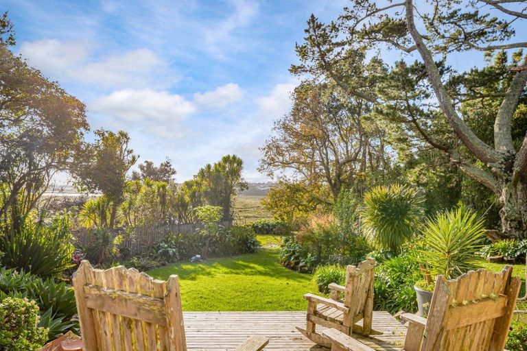 Photo of property in 109 Beresford Street, Bayswater, Auckland, 0622