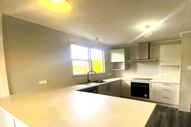 Photo of property in 16 Fraser Street, Waikiwi, Invercargill, 9810