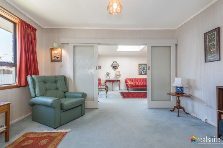 Photo of property in 48b Queens Grove, Hutt Central, Lower Hutt, 5010