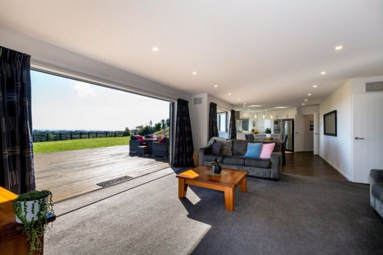 Photo of property in 590c Frankley Road, Hurworth, New Plymouth, 4371