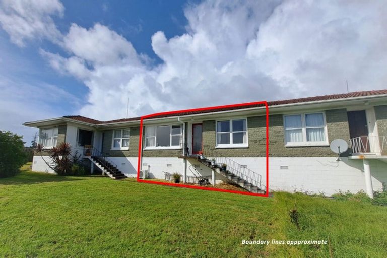 Photo of property in 2/29 Taharoto Road, Takapuna, Auckland, 0622