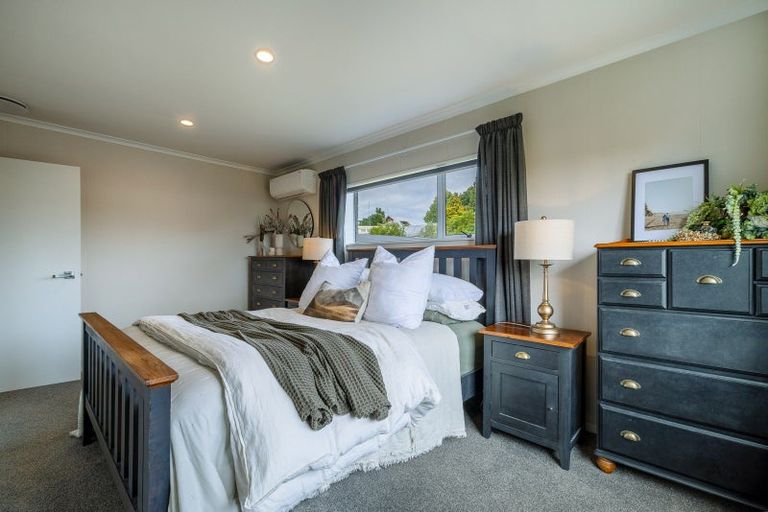 Photo of property in 37 Sheridan Crescent, Leamington, Cambridge, 3432