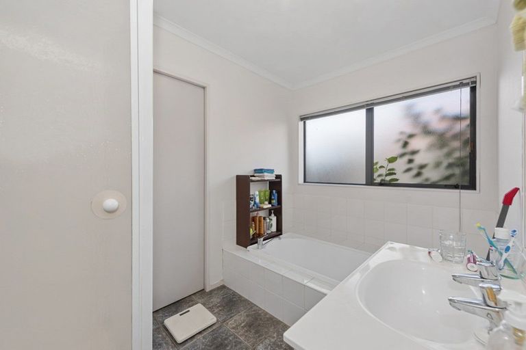 Photo of property in 10 Glencoe Place, Nawton, Hamilton, 3200