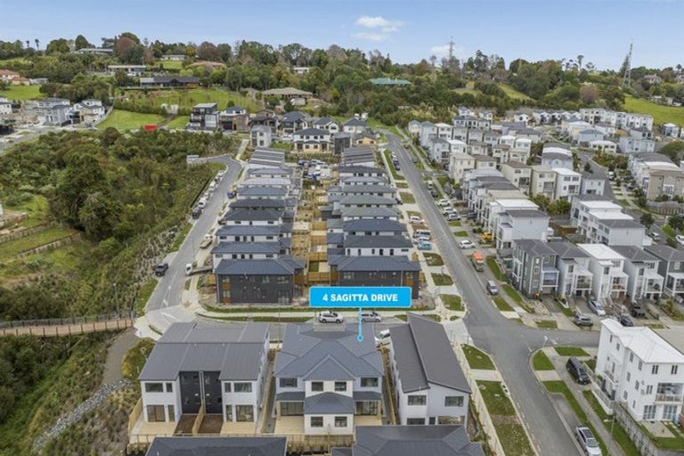 Photo of property in 4 Sagitta Drive, Flat Bush, Auckland, 2019