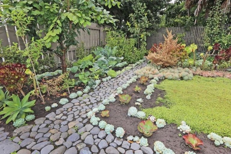 Photo of property in 1/708 Whitehead Road, Saint Leonards, Hastings, 4120