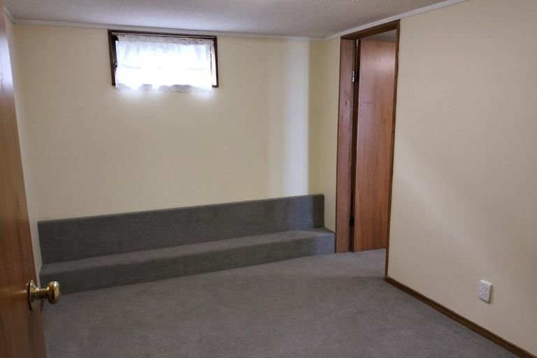 Photo of property in 16 Chestnut Grove, Maungaraki, Lower Hutt, 5010