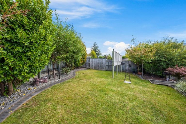 Photo of property in 31 Hamon Place, Pukehangi, Rotorua, 3015