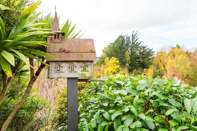 Photo of property in 4a Silkwood Place, Fitzherbert, Palmerston North, 4410