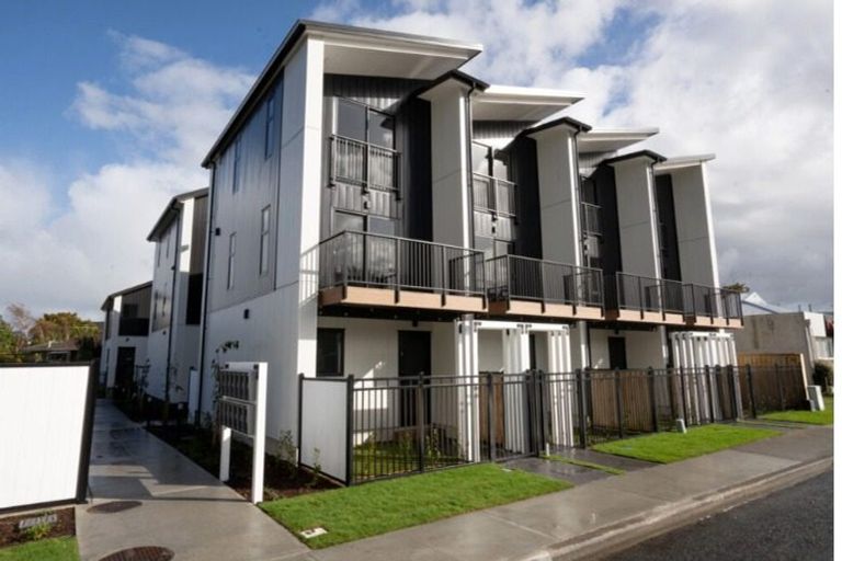 Photo of property in 9/41 Collingwood Street, Waterloo, Lower Hutt, 5011