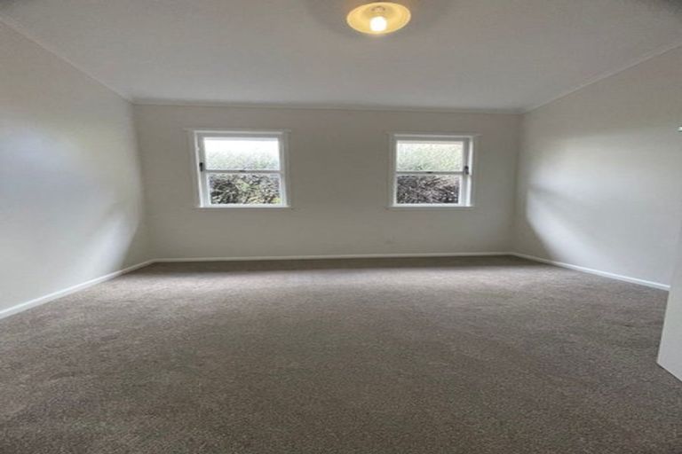 Photo of property in 372 Great South Road, Opaheke, Papakura, 2113