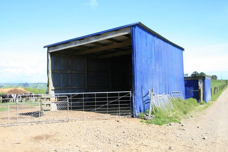 Photo of property in 888a Otaraoa Road, Tikorangi, Waitara, 4383