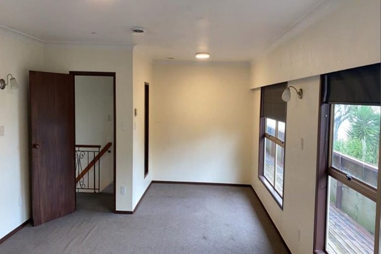 Photo of property in 582 Weymouth Road, Weymouth, Auckland, 2103