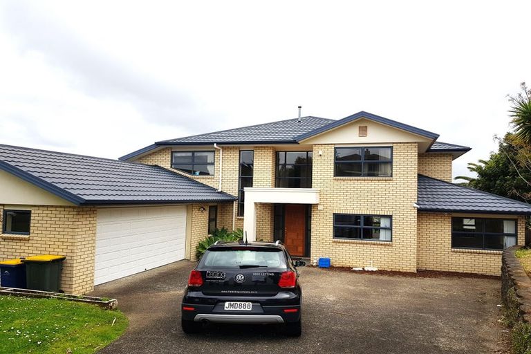 Photo of property in 19 Rangi Avenue, Schnapper Rock, Auckland, 0632