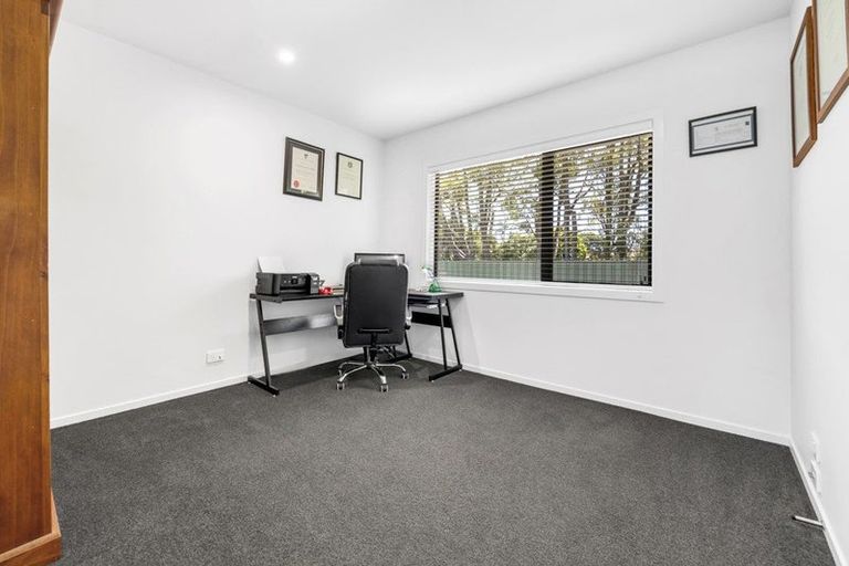 Photo of property in 14 Ardkeen Place, East Tamaki, Auckland, 2016