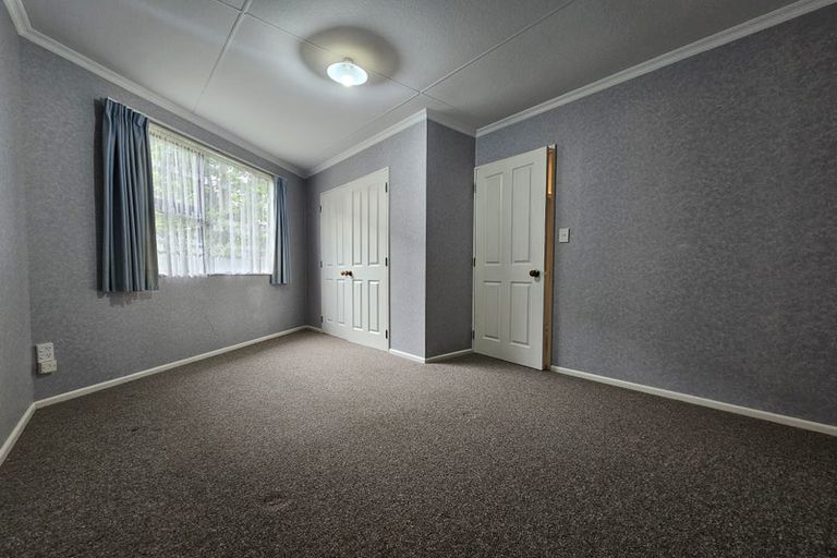 Photo of property in 8a Busby Place, Awapuni, Palmerston North, 4412