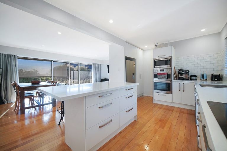 Photo of property in 2/18 Sydney Street, Hauraki, Auckland, 0622