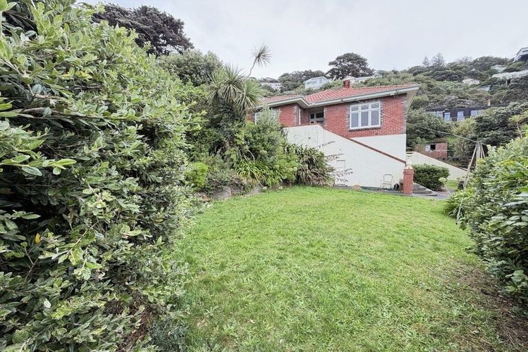 Photo of property in 2/134 Evans Bay Parade, Roseneath, Wellington, 6021