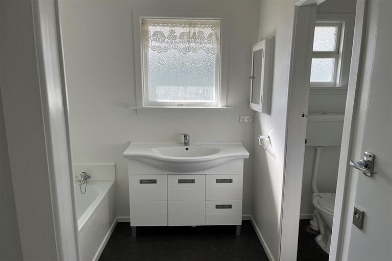 Photo of property in 2/4 Upland Road, Hoon Hay, Christchurch, 8025