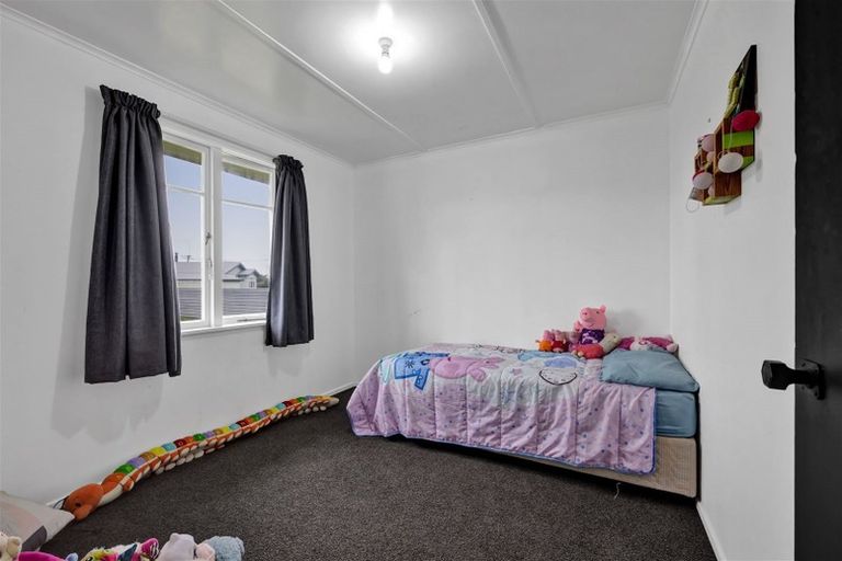 Photo of property in 25 Grey Street, Normanby, Hawera, 4614