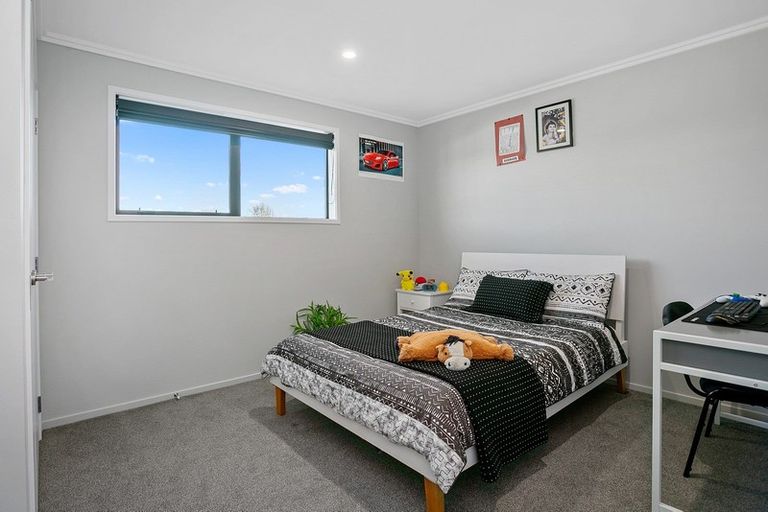 Photo of property in 33 Rose Leigh Drive, Cambridge, 3434