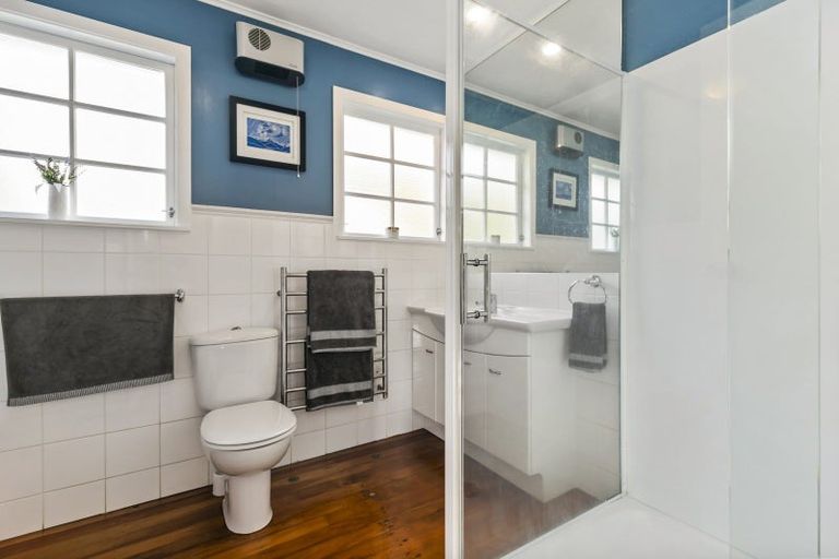 Photo of property in 84 Warwick Street, Wilton, Wellington, 6012