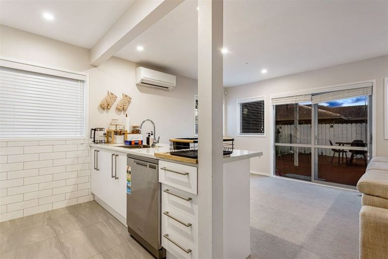 Photo of property in 7/103 Swanson Road, Henderson, Auckland, 0610