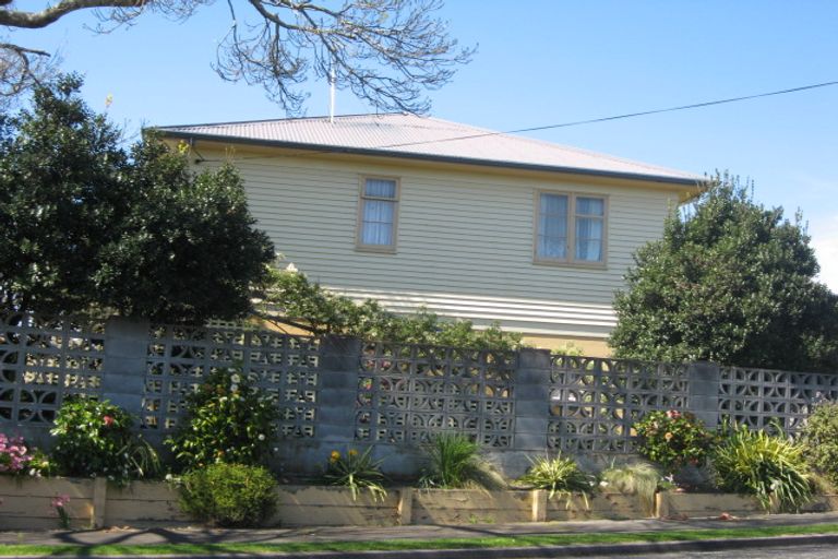 Photo of property in 11a Tupoki Street, Glen Avon, New Plymouth, 4312