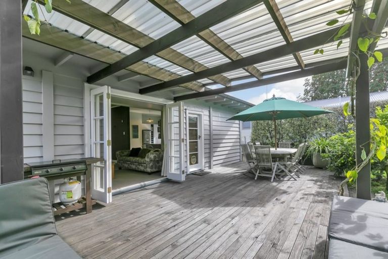 Photo of property in 12 High Street, Devonport, Auckland, 0624