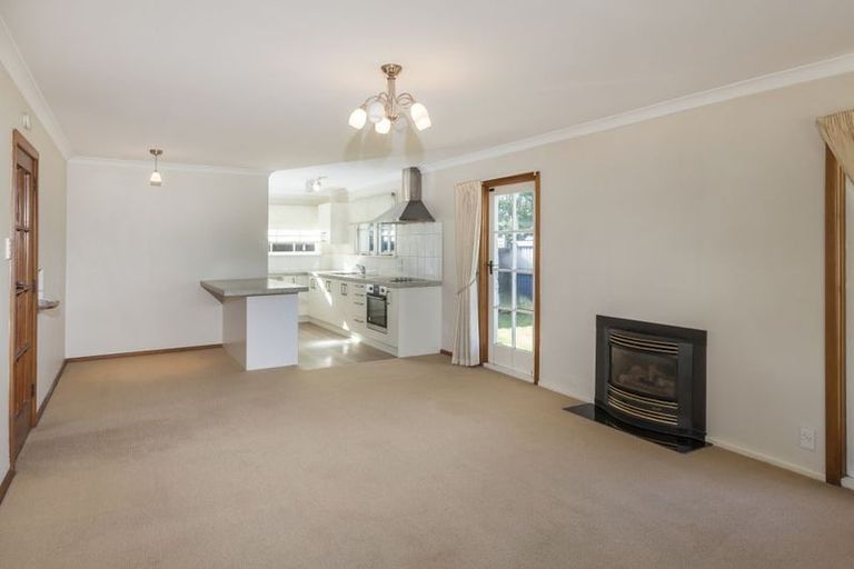 Photo of property in 1/306 Avonhead Road, Avonhead, Christchurch, 8042