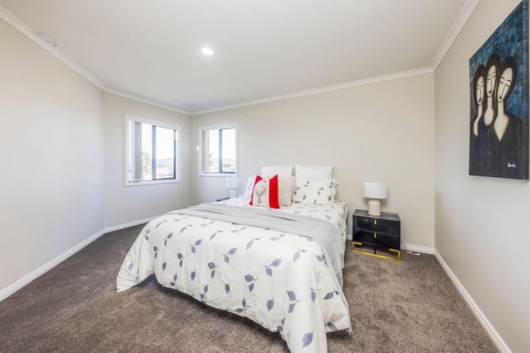 Photo of property in 21 Parkhaven Drive, Rosehill, Papakura, 2113