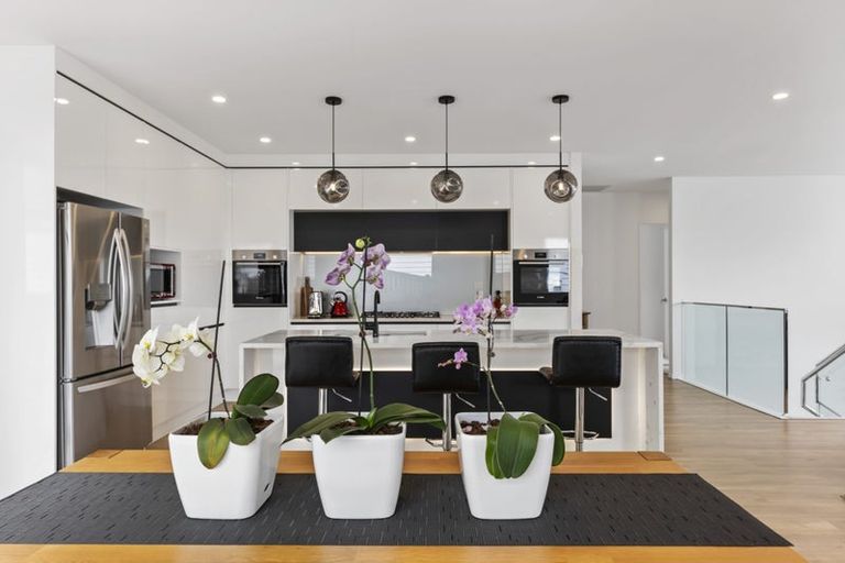 Photo of property in 146 Arran Point Parade, Orewa, 0931