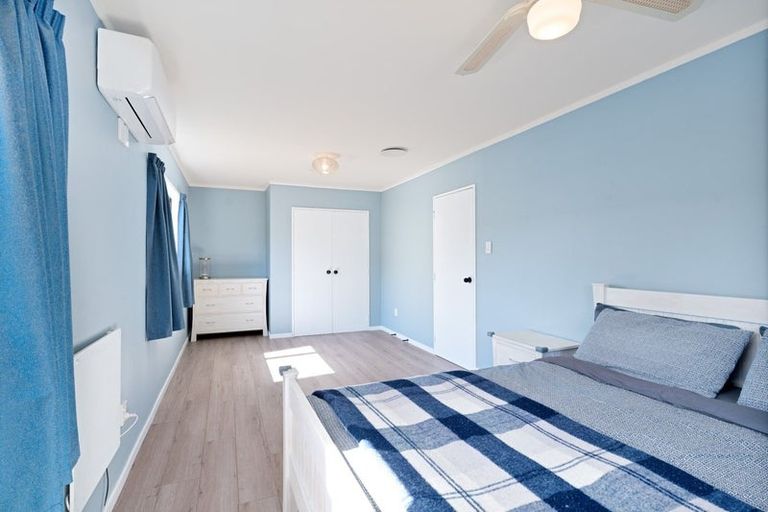 Photo of property in 2/6 Orton Street, Glenfield, Auckland, 0627