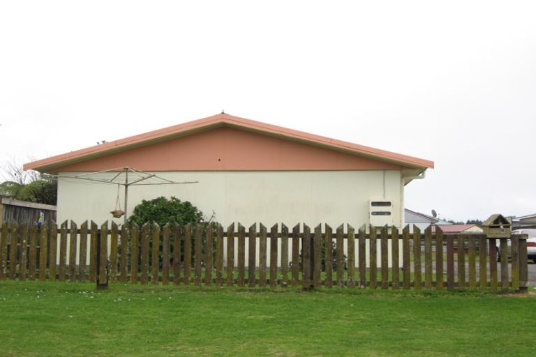 Photo of property in 9a Aubrey Street, Waitara, 4320