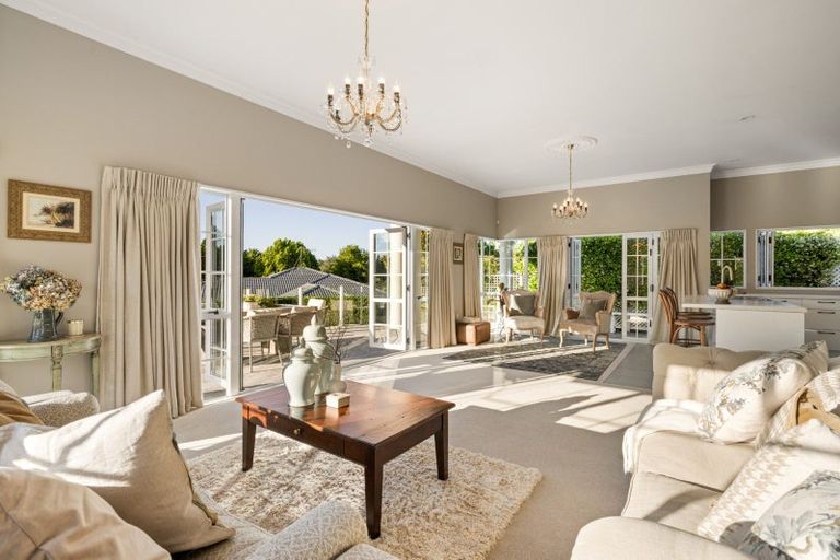 Photo of property in 19 Buckingham Place, Bethlehem, Tauranga, 3110