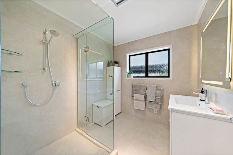 Photo of property in 2/5 The Terrace, Takapuna, Auckland, 0622