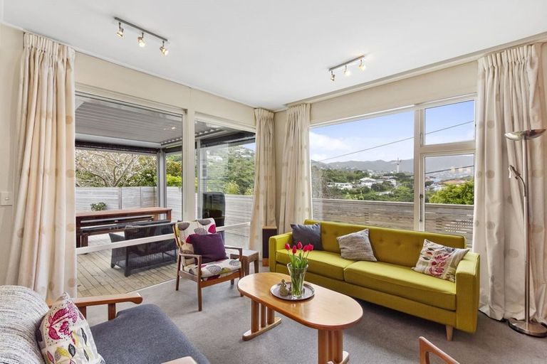 Photo of property in 16 Wilton Road, Wadestown, Wellington, 6012