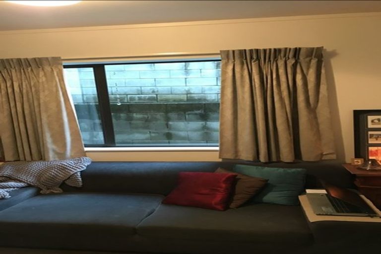 Photo of property in 5a Waimahanga Road, Onerahi, Whangarei, 0110