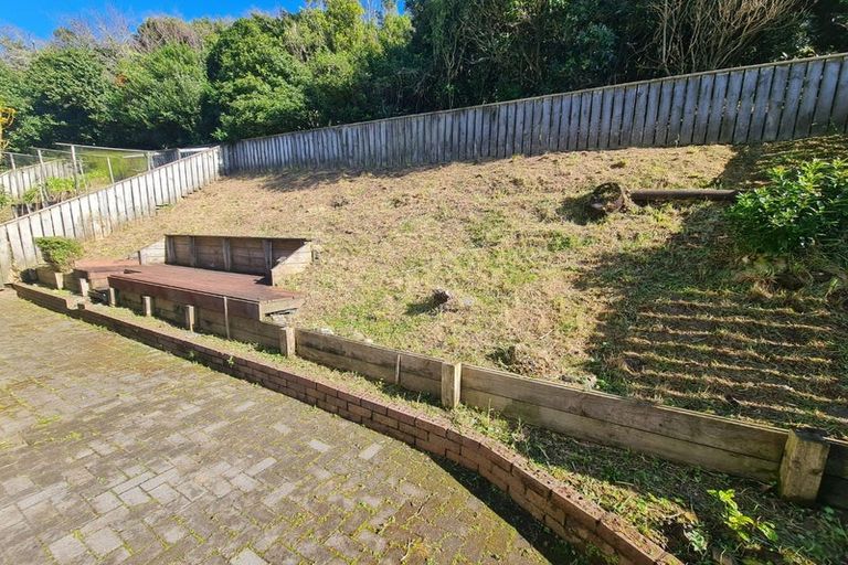 Photo of property in 10 Flinders Place, Johnsonville, Wellington, 6037