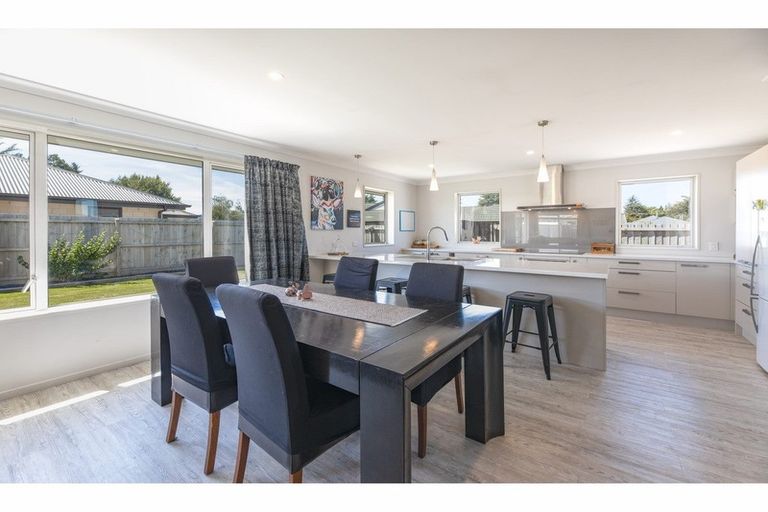 Photo of property in 5 Kereru Close, Oxford, 7430