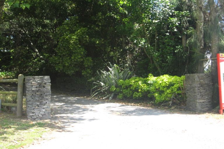 Photo of property in 4 Paparoa Road, Te Puna, Tauranga, 3174