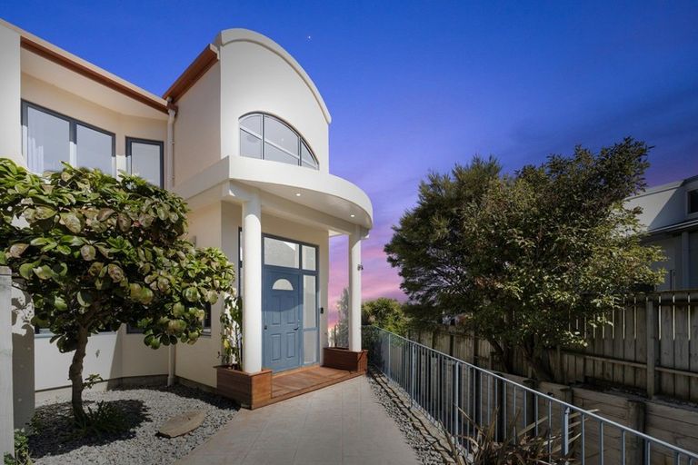 Photo of property in 7 Cromarty Place, Papakowhai, Porirua, 5024