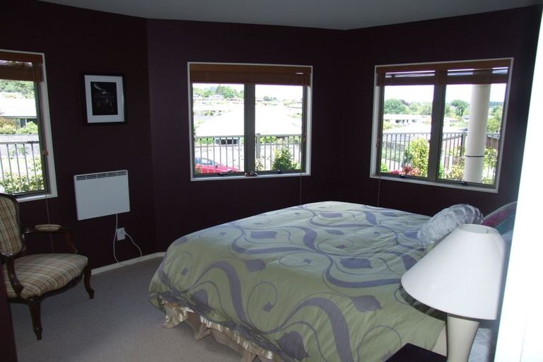 Photo of property in 2/72 Harvey Street, Waipahihi, Taupo, 3330