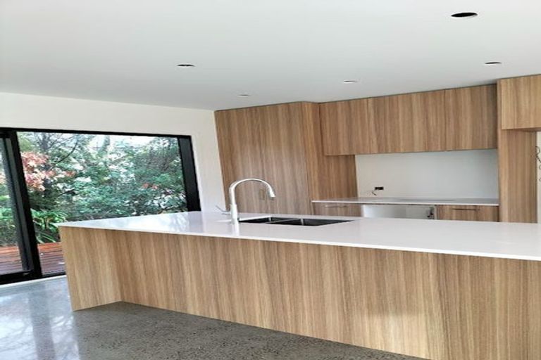 Photo of property in 9a Lansdowne Crescent, Lansdowne, Masterton, 5810