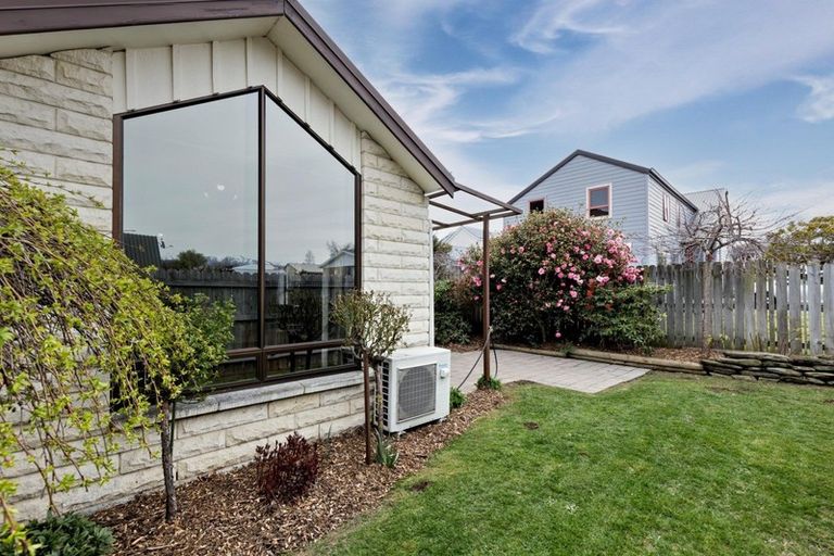 Photo of property in 4 Remarkables Crescent, Frankton, Queenstown, 9300