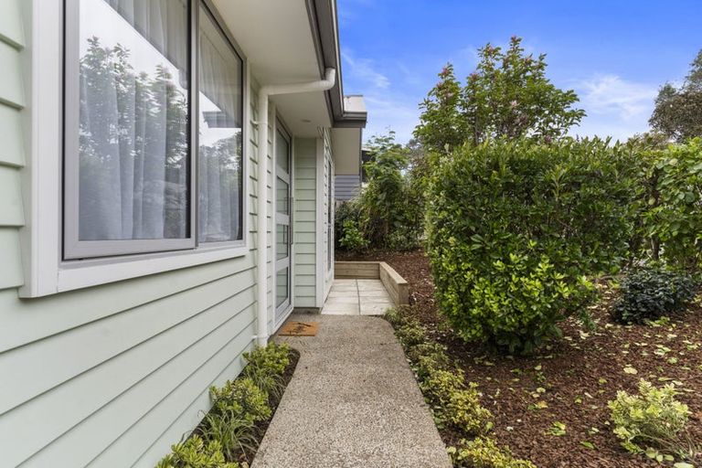 Photo of property in 5 Tee Point, Red Beach, 0932