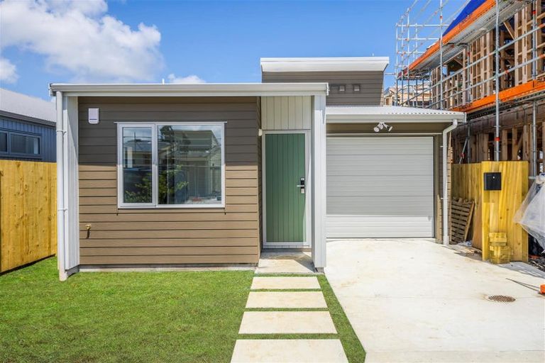 Photo of property in 25 Clayden Shuttleworth Street, Papakura, 2110