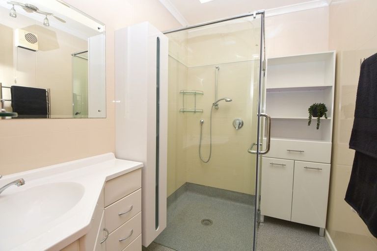 Photo of property in 4 Philip Street, Carterton, 5713